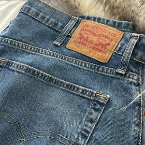 Men’s authentic Levi Strauss jeans.